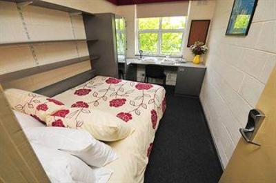 фото отеля Corrib Village Hotel Galway