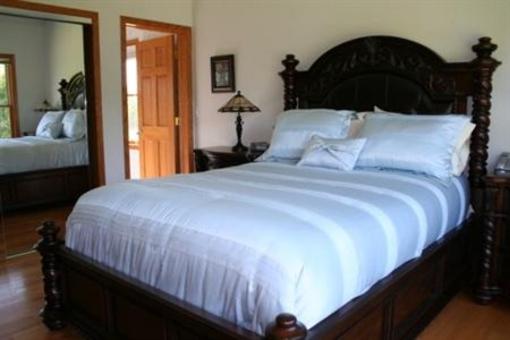 фото отеля Victoria's Vineyard B&B