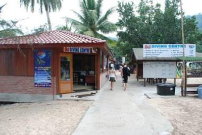 фото отеля B&J Dive Resort