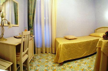 фото отеля Hotel Villa Franca Forio