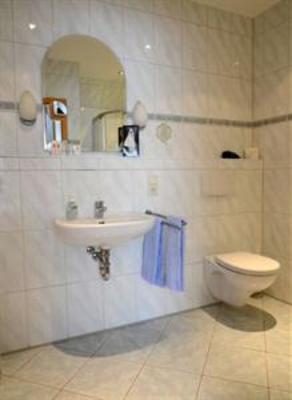 фото отеля Zum Hollotal Hotel Neuenkirchen