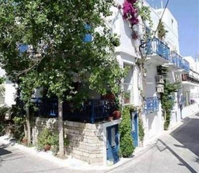 фото отеля Vakhos Apartments Naxos