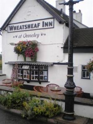 фото отеля The Wheatsheaf Inn Crewe