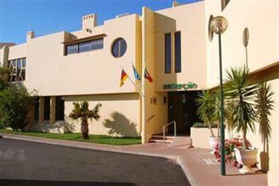 фото отеля Estalagem Oasis Hotel Manta Rota