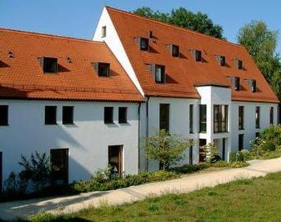 фото отеля Wissenschaftszentrum Schloss Reisensburg