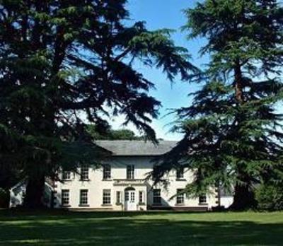 фото отеля Roganstown Hotel and Country Club