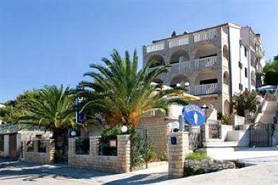 фото отеля Hotel Vila Tina Trogir