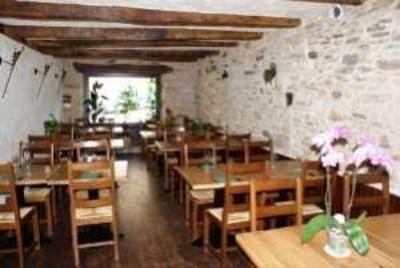 фото отеля Auberge Du Lac Hotel Castelnau-de-Mandailles
