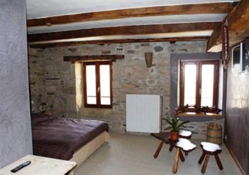 фото отеля Auberge Du Lac Hotel Castelnau-de-Mandailles
