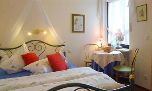 фото отеля Gastezimmer Christine Hohn Cochem