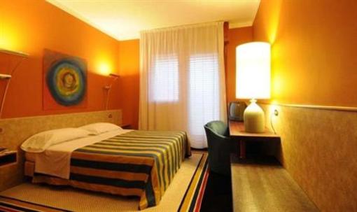 фото отеля Hotel Cristallo Reggio Emilia