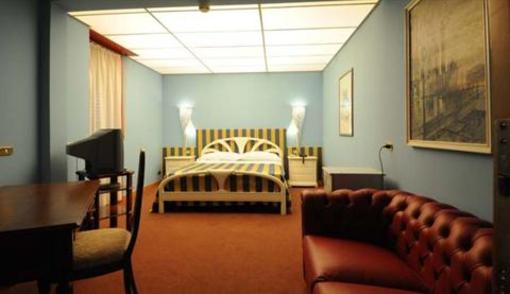 фото отеля Hotel Cristallo Reggio Emilia