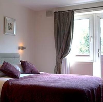 фото отеля The Gate Hotel Stevenage