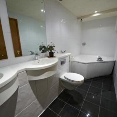 фото отеля The Gate Hotel Stevenage
