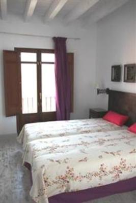 фото отеля Apartamentos Rurales La Villa de Piedra