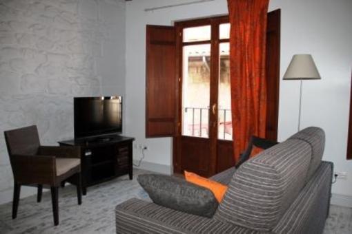 фото отеля Apartamentos Rurales La Villa de Piedra