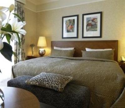 фото отеля Schlosshotel Buehlerhoehe