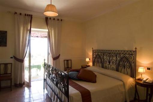 фото отеля Santavenere Hotel