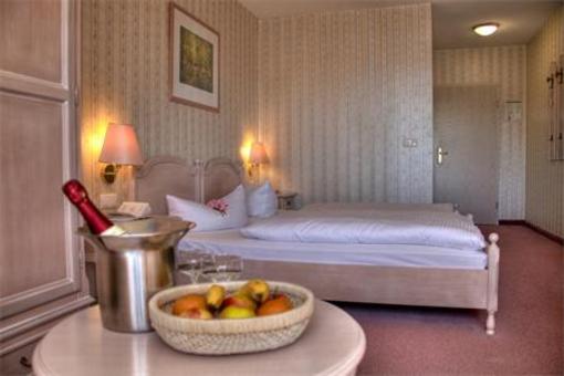 фото отеля Hotel am Markt Altentreptow