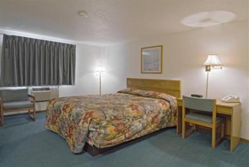 фото отеля Americas Best Value Inn Kadoka