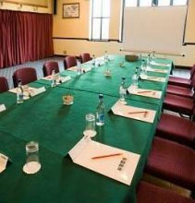 фото отеля Miraj Hotel & Leisure Club Ashbourne