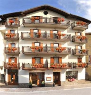 фото отеля Hotel Italia Baselga di Pine