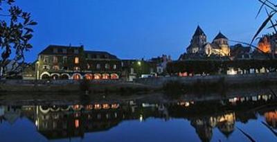 фото отеля Grand Hotel Saint Aignan