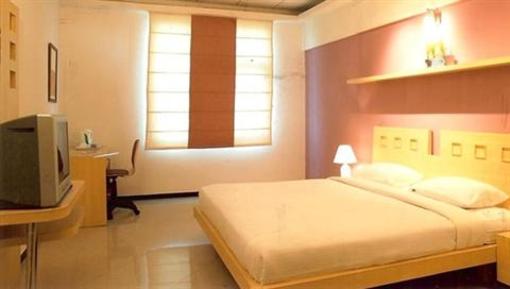 фото отеля Tricolour Hotel Bangalore