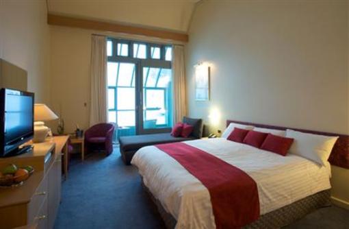 фото отеля Perisher Valley Hotel