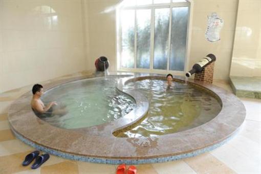 фото отеля Ariva Hot Spring Resort Qingdao