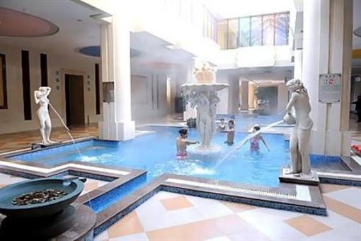 фото отеля Ariva Hot Spring Resort Qingdao