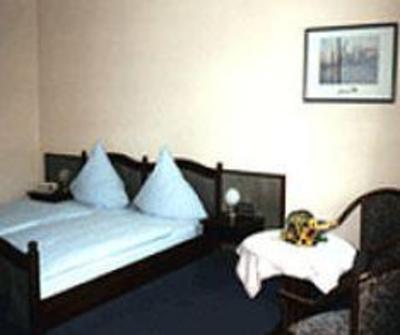 фото отеля Hotel Gasthof Zur Krone Bornheim