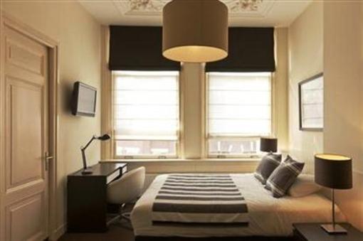 фото отеля Short Stay Apartment Scheveningen Beach