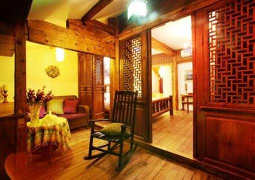 фото отеля Qingrenjie Hostel