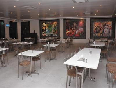 фото отеля Hotel Heera Celebration