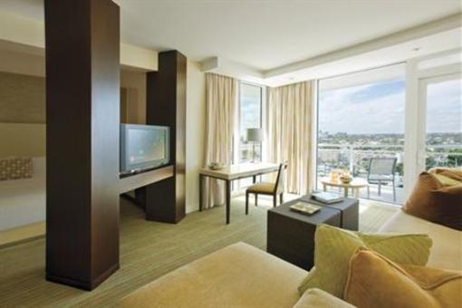 фото отеля Hilton Fort Lauderdale Marina