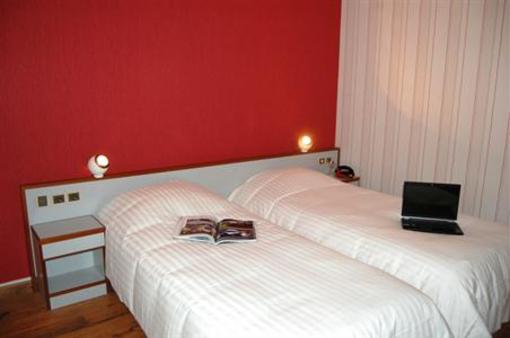 фото отеля Hotel du Circuit Magny-Cours