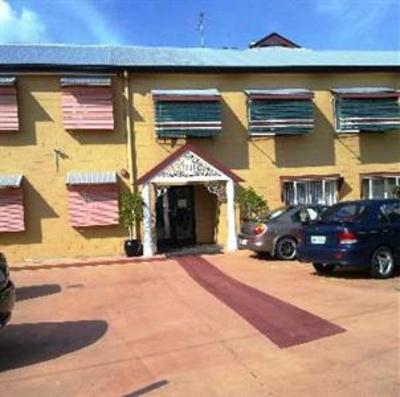 фото отеля Avondale Motel Red Hill