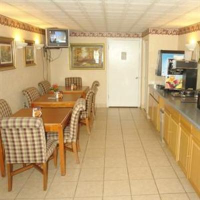 фото отеля Express Inn Knoxville