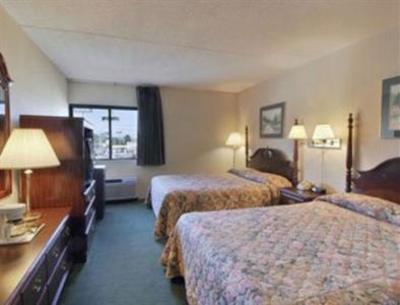 фото отеля Travelodge Dunbar/Charleston