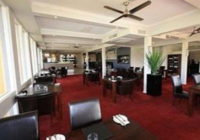 фото отеля Comfort Inn Deakin Palms