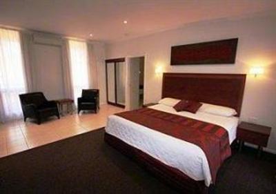 фото отеля Comfort Inn Deakin Palms
