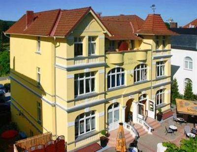 фото отеля Hotel Villa Seeschlosschen Heringsdorf