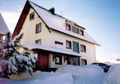 фото отеля Apartmenthaus im Grund
