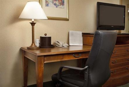 фото отеля Hampton Inn Fairfax (Virginia)