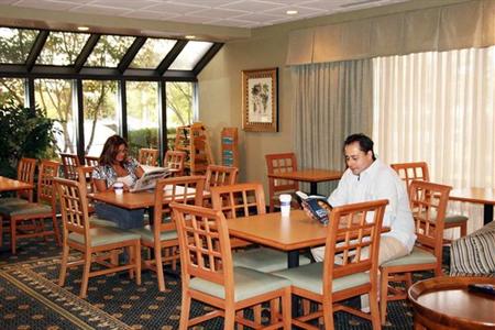 фото отеля Hampton Inn Fairfax (Virginia)