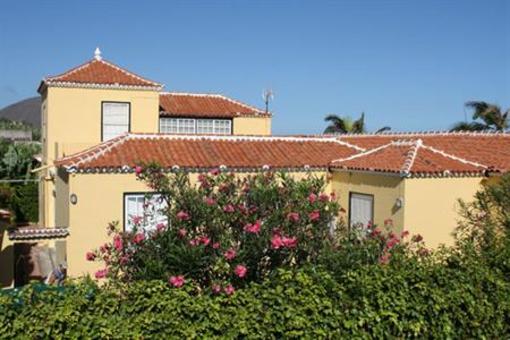 фото отеля Hotel Rural La Casa Amarilla Tenerife