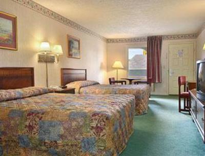 фото отеля Super 8 Motel Chiswell Max Meadows