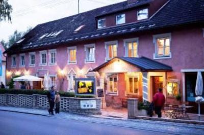 фото отеля Schlossgasthof Strasser
