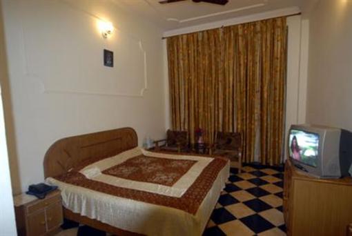 фото отеля Hemkunth Resort Kasauli